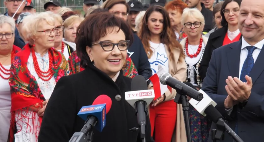 [WIDEO] Marszałek Witek w Strzałkowie: - Poseł Milczanowska zapracowała na wasze zaufanie. Na pytanie o dymisję generałów nie odpowiada