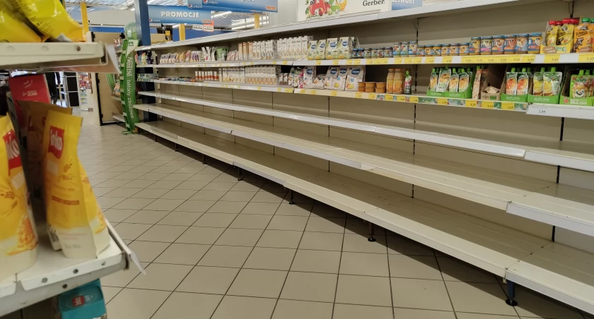 TOP2023. Trudna sytuacja Zorzy: puste półki, zamykane sklepy. „Trudno wyjaśnić klientom, dlaczego nie ma towaru