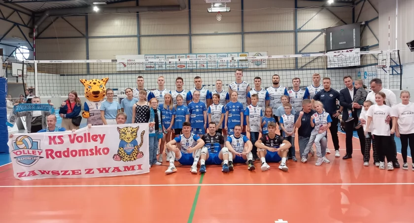 Radomszczańscy siatkarze grają w II lidze, ale trenować będą poza miastem. Trener Kowalczyk nie chce tej sytuacji komentować