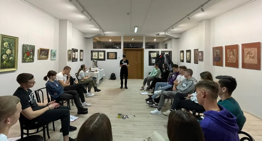 Ćwiczenia na koncentrację i wystąpienia publiczne dla uczestników Akademii Młodego Przedsiębiorcy  