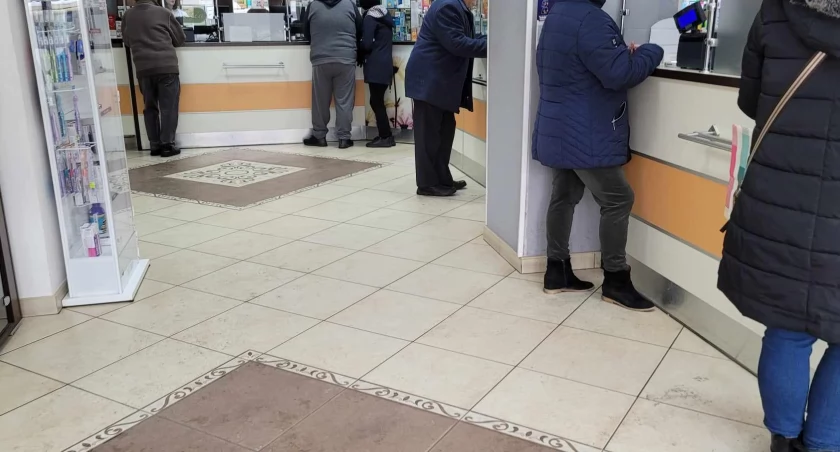 Apteki i ośrodki zdrowia są pełne pacjentów. Na co chorują radomszczanie o tej porze roku? O dziwo, wcale nie na grypę