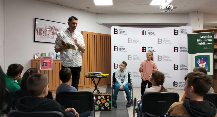 Rafał Witek rozmawiał z uczniami o tym, jak zostać pisarzem i jak cieszyć się literaturą