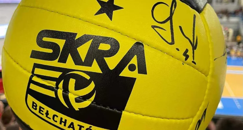 Mecz 6. kolejki PlusLigi był świetną okazją do przeprowadzenia zbiórki na rzecz Ani Zbierańskiej. Uczniowie I LO kibicując zbierali pieniądze