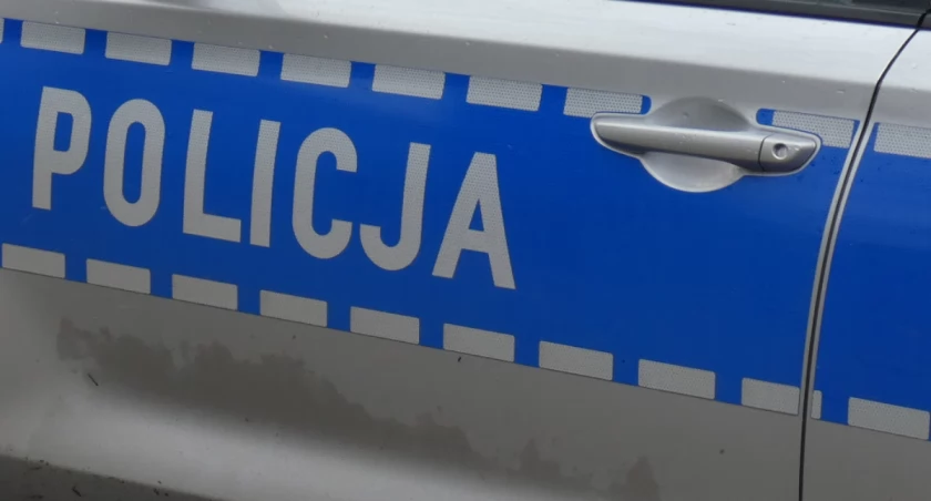Potrącenie na ulicy Kościuszki. Pijany 21-latek wszedł pod koła seata, którym kierował 26-latek