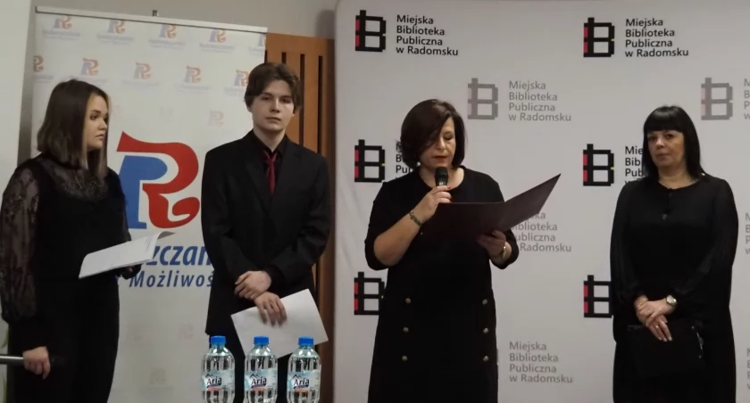 Piątek 15 grudnia to dzień X edycji Powiatowego Konkursu Recytatorskiego i Artystycznego im. K.K.Baczyńskiego
