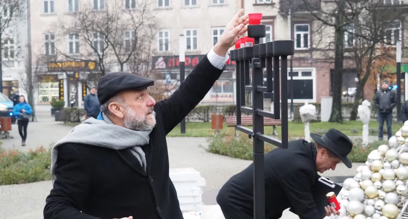 Nowak komentuje: W świetle chanukowych świec. „Wybryk posła dodał odwagi w głoszeniu antysemickich tez