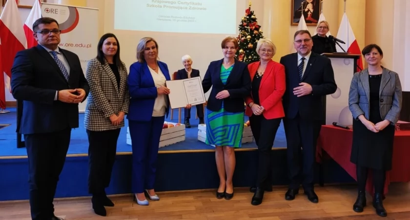 Czwórka tak dobrze promuje zdrowie, że otrzymała Krajowy Certyfikat Szkoła Promująca Zdrowie