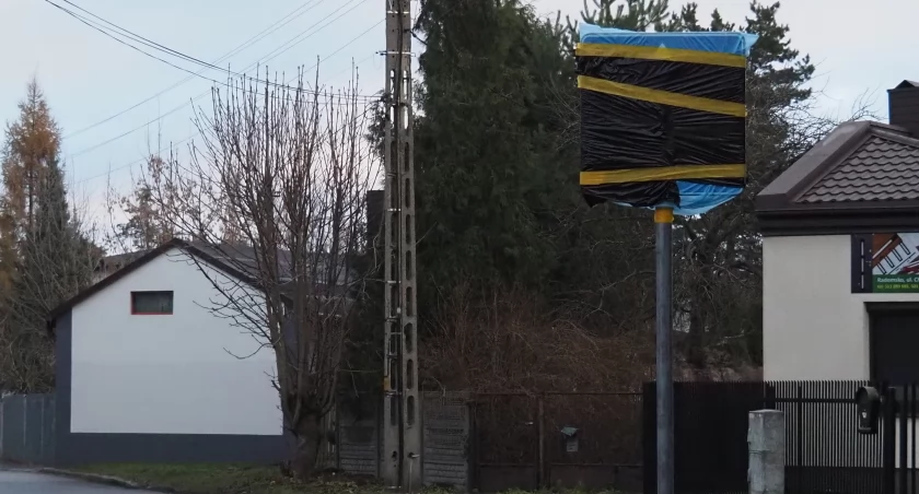 W ulicę Chłodną tylko z jednej strony. Chciał tego mieszkaniec. Inni mówią, że wolą po staremu. I też zebrali podpisy