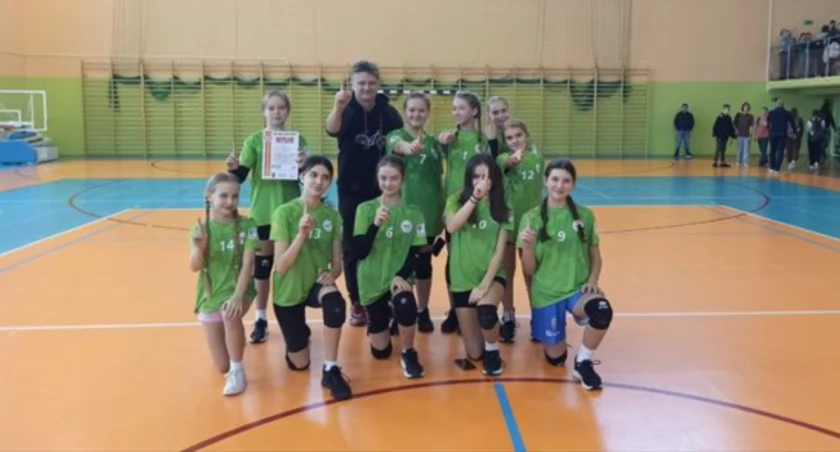 Uczennice Siódemki najlepsze w Półfinałach Mistrzostw Województwa w siatkówce - Igrzyska Dzieci