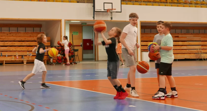 Jeszcze kosz w Radomsku nie umarł. „Dzieci nie wiedzą, kto to Michael Jordan. Takie mamy czasy