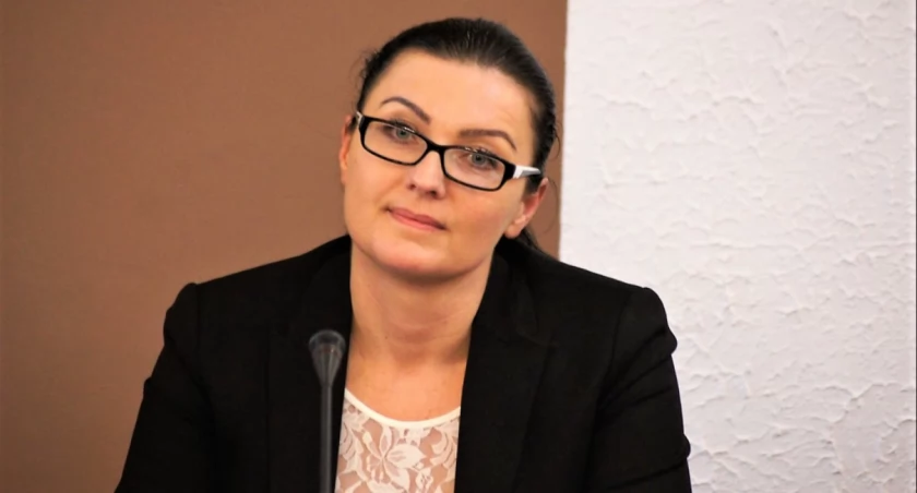 Starosta składa wniosek o ściganie za komentarze w internecie, ale chce prostować
