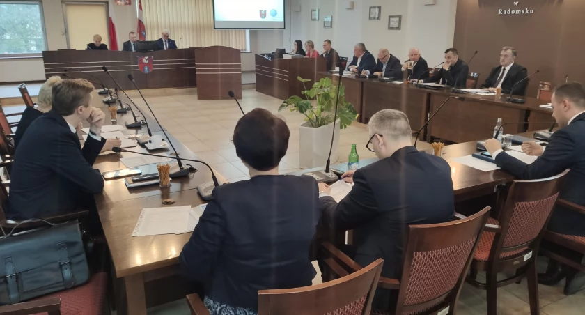 Wybory  samorządowe to parodia  demokracji. Wszystko przez absurdalną ordynację