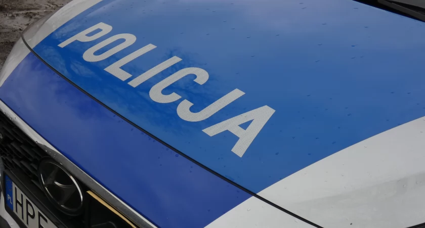 41-latek przekroczył prędkość. Nie miał prawa jazdy. Policjantom powiedział, że egzamin ma… w przyszłym tygodniu