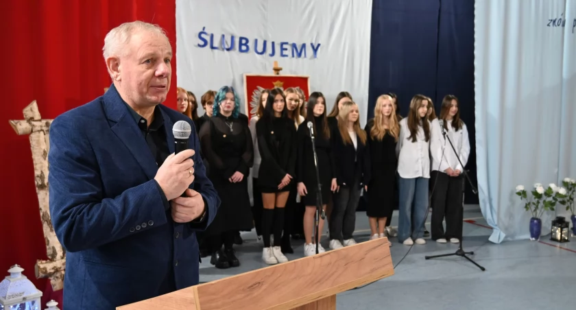 Rankingi to nie wszystko? Rodzic: „Szkoła, uczniowie i nauczyciele to jednak nie tylko oceny