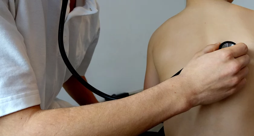Rodzic: Jest problem z dostępem do pediatry. Dziecko musi czekać kilka dni. Doktor Skwira: Nie ma żadnego problemu