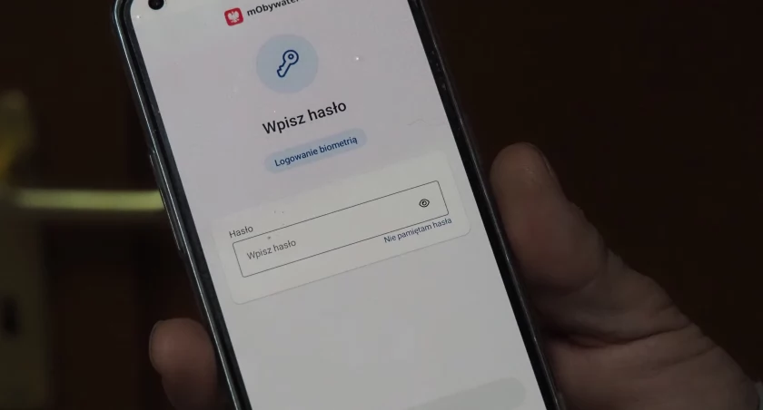 Czy w Radomsku honorują elektroniczny dowód osobisty? Zrobiliśmy pielgrzymkę