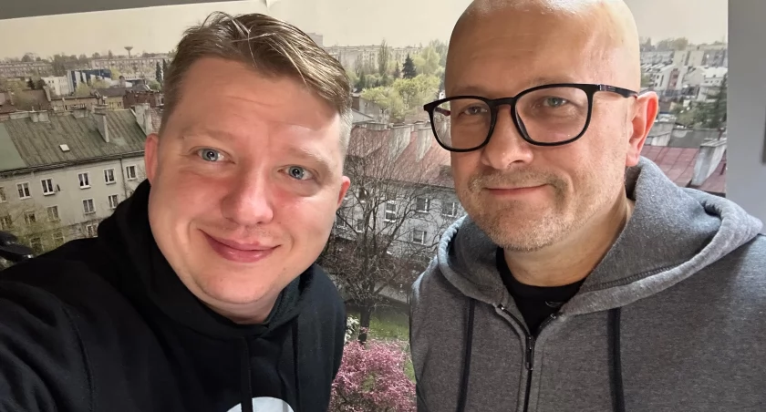 Awaria ciepłociągu, ludzie zmarznięci i wkurzeni? Chodźmy robić pączki [Słuchaj podcastu Dwaj Panowie AA]