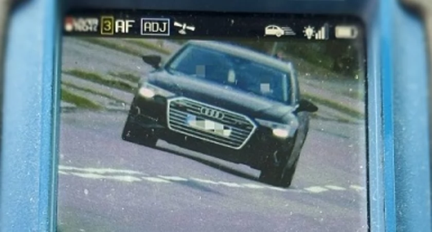 60-latek jechał w zabudowanym 126 km/h. Przez najbliższe trzy miesiące nie wsiądzie za kierownicę