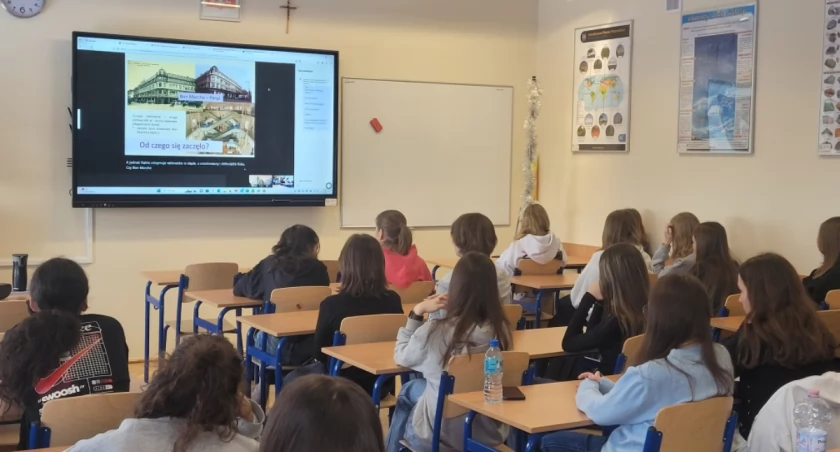 O historii marketyzacji w I LO i zagrożeniach dla lokalnego handlu