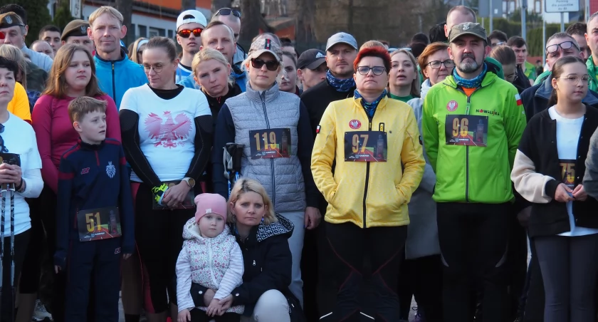 [FILM, ZDJĘCIA] Bieg Żołnierzy Wyklętych i odsłonięcie pomnika żołnierzy Warszyca w Kamieńsku