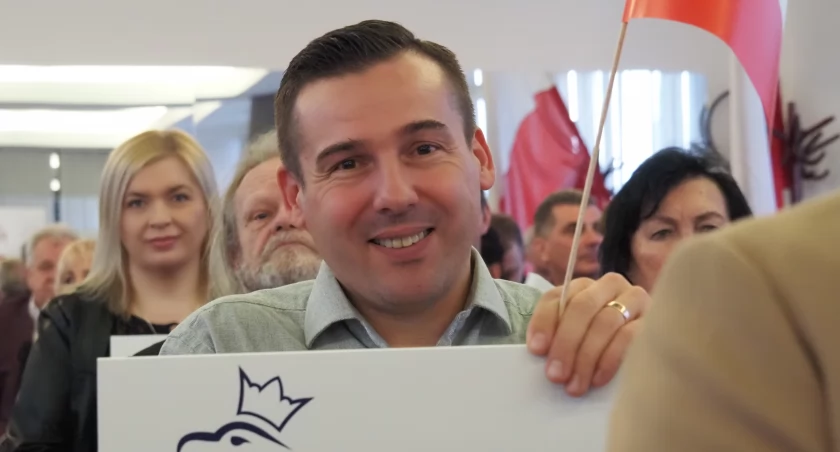 [FILM, ZDJĘCIA] PiS wystawia około 100 kandydatów. Anna Milczanowska: Walczcie o małe ojczyzny, walczcie o ojczyznę, o jej suwerenność