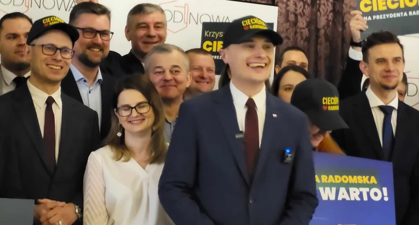 [FILM, ZDJĘCIA:] Krzysztof Ciecióra: Dla Radomska warto. Czas start! Kości zostały rzucone. Poseł powalczy o fotel prezydenta miasta