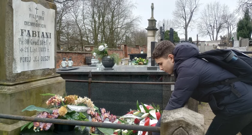 11 marca przypada 120. rocznica śmierci Feliksa Fabianiego. Uczniowie I LO tego dnia nie zapomnieli o patronie szkoły