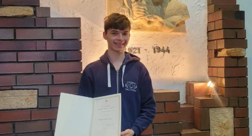 Kacper Guziak, uczeń II Liceum Ogólnokształcącego, otrzymał stypendium Prezesa Rady Ministrów