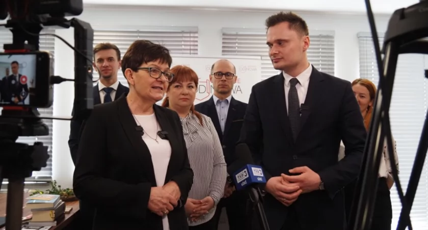 [FILM, ZDJĘCIA] Solidarność popiera Cieciórę. Anna Kaurzel: Poseł ma serce po prawej stronie i wyznaje wartości chrześcijańskie