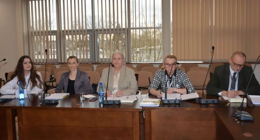 Posiedzenie Powiatowej Rady Rynku Pracy. Bezrobocie w mieście i powiecie wzrosło o pół punktu procentowego