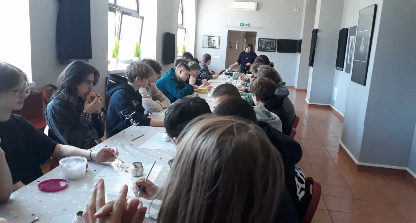 W muzeum odbyły się kolejne wielkanocne warsztaty. Tym razem uczniowie z Elektryka rozwijali swoje umiejętności