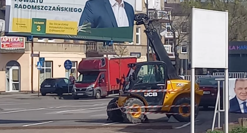 [Okołowyborczy felieton, z przymrużeniem oka, żeby nie było] Kucharski: Wiem, że ktoś powie, że się uczepiłem kandydata, ale to Czytelnicy dzwonią...