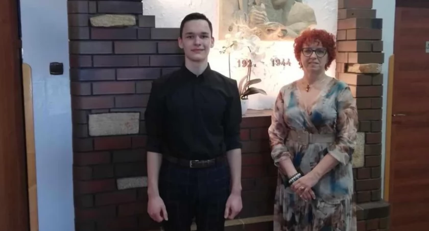 Kacper Rochowski, uczeń II Liceum Ogólnokształcącego im. K. K. Baczyńskiego wśród 100 najlepszych w Polsce