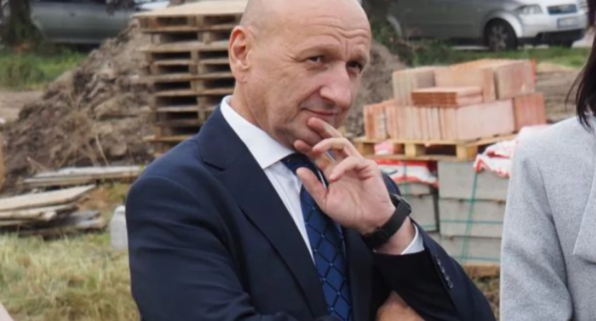 Nasi jedyni. Oni już wygrali, bo nie mają konurentów