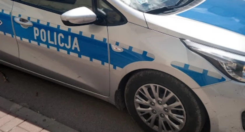 Pijany 51-letni radomszczanin jeździł po Radomsku oplem. W alkomat wydmuchał ponad 3 promile. Prawo jazdy stracił już wcześniej