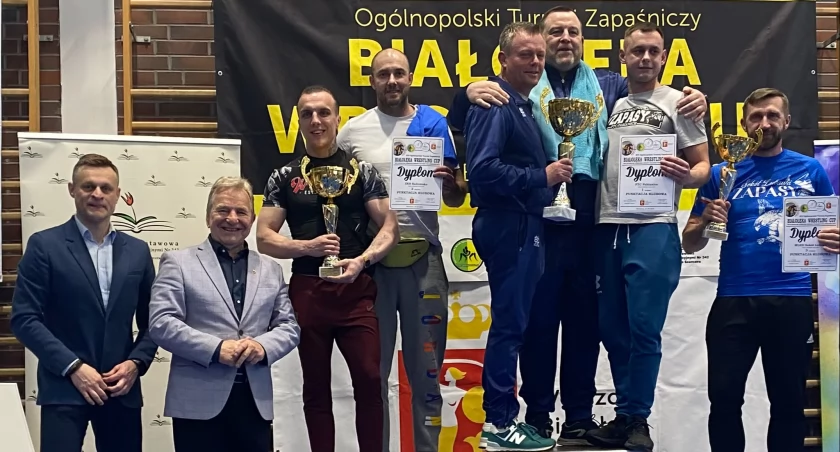 XVI Ogólnopolski Turniej Zapaśniczy Wrestling Cup w Warszawie. Zawodnicy ZKS-u Radomsko wywalczyli 14 medali