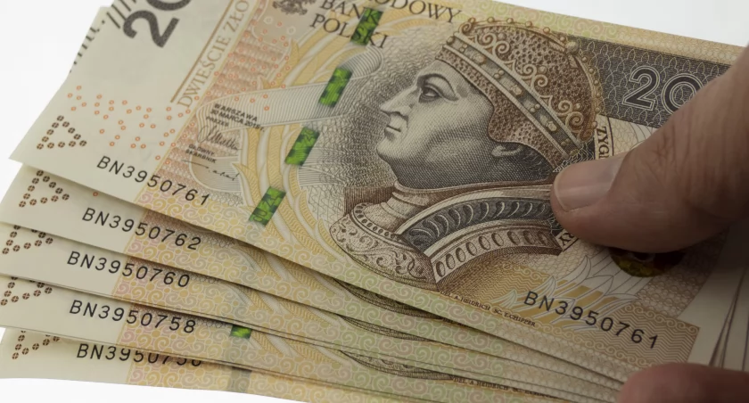 Pensje na widelcu. Mają być jawne. „Ten kij ma dwa końce