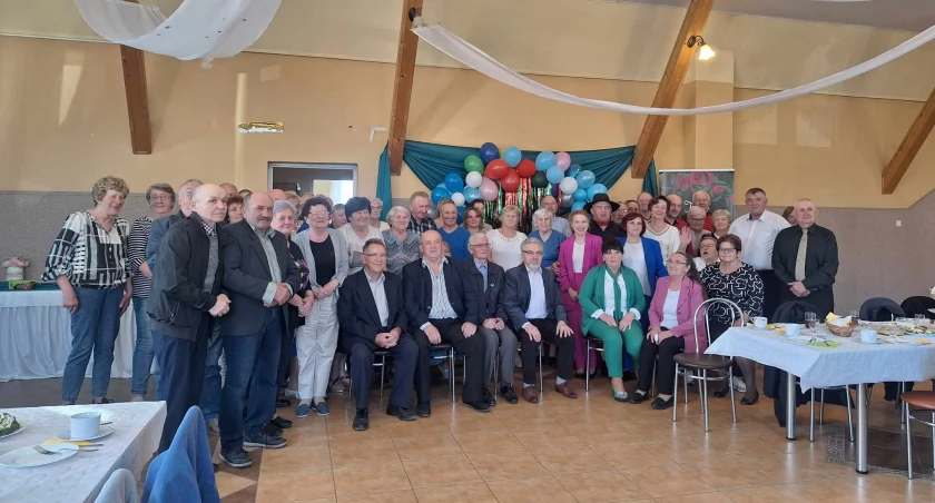Panie z KGW Świętojanki w Gosławicach zorganizowały spotkanie dla seniorów