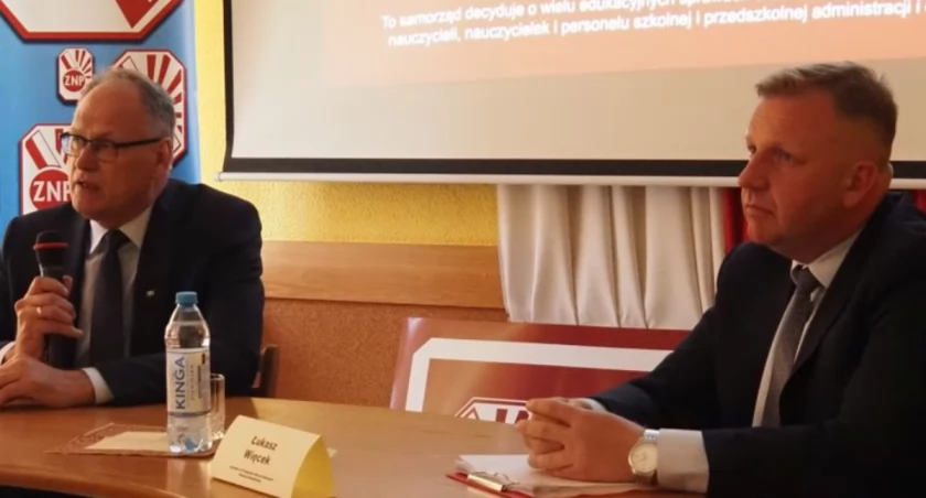 Łuszczyn: W lewo czy w prawo? „Kto zachęci większą liczbę wyborców, aby pofatygowali się w niedzielę do urn?