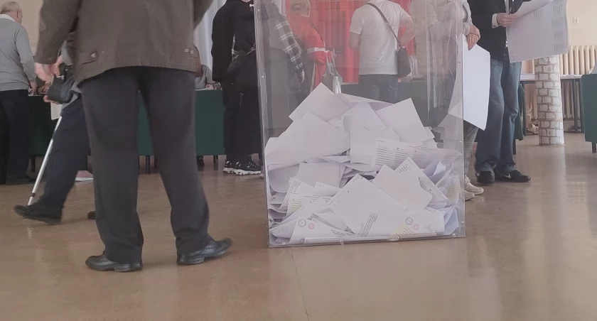 Patalan: Młodzi nie dadzą wam lepszej polityki. Przecież większość czasu przebywają w szkole, gdzie demokracji nie ma