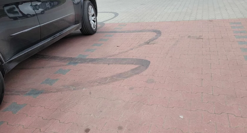 Szybcy i wściekli: Drifting, palenie gumy, głośny ryk silników i wkurzeni mieszkańcy