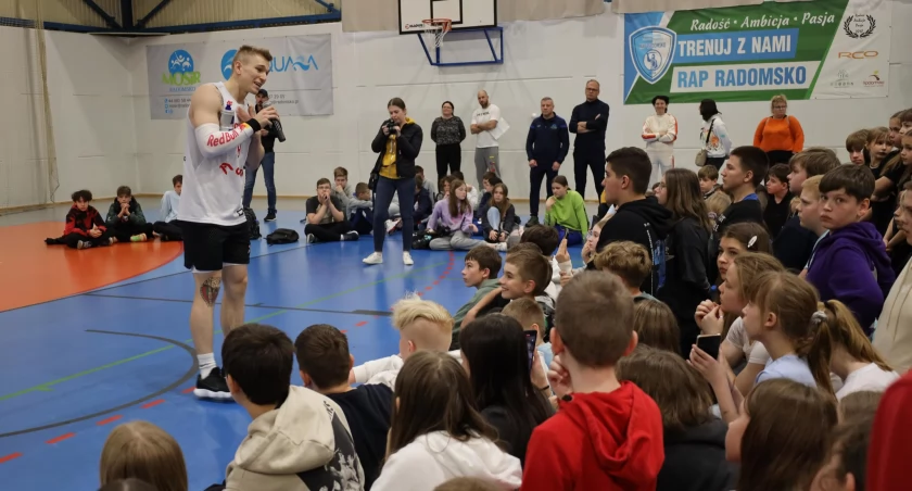 Z miłości do kosza: „Chciałby zarażać wiarą w to, że można osiągnąć sukces ciężką pracą, niezależnie z jakiego środowiska się wywodzimy