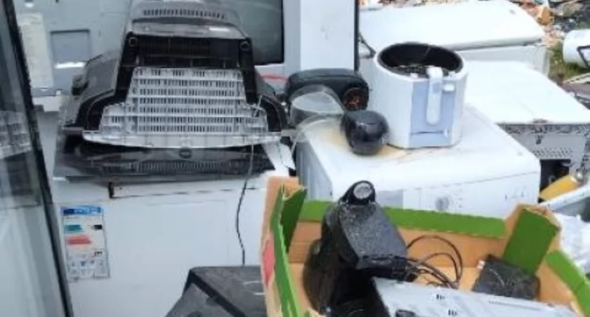 Druhowie z OSP w Kietlinie zakończyli zbiórkę elektrośmieci. Samego tylko drobnego elektrozłomu zebrano 300 kg