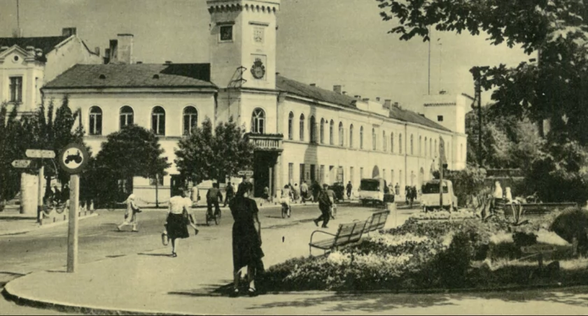 [Historia Gazetą pisana] Zderzenie ciężarówek na szosie Radomsko-Piotrków i śmierć złodzieja kolejowego
