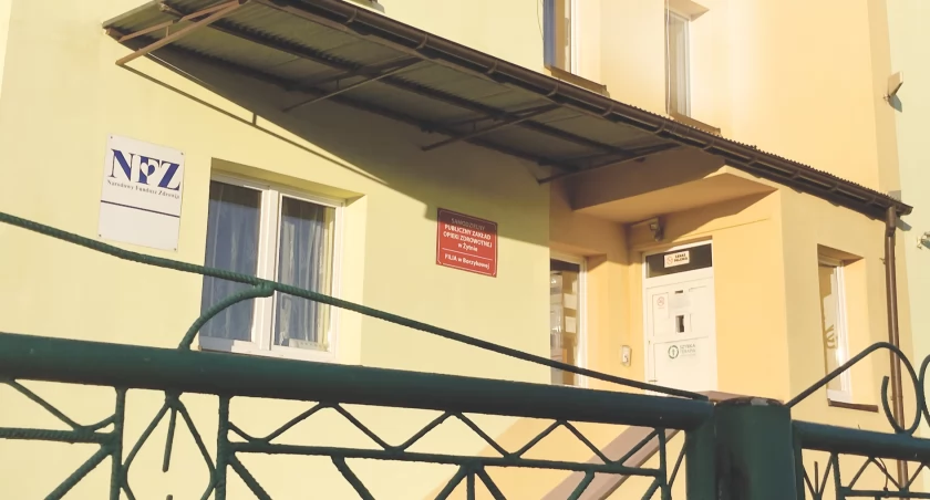 Wielka polityka w małym ośrodku zdrowia: Kierowniczka jest na cenzurowanym u władzy