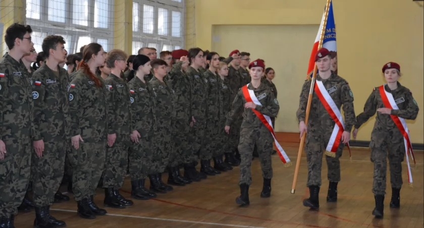 Drzewniak się “militaryzuje”. Jedna z klas będzie Oddziałem Przygotowania Wojskowego Ministerstwa Obrony Narodowej