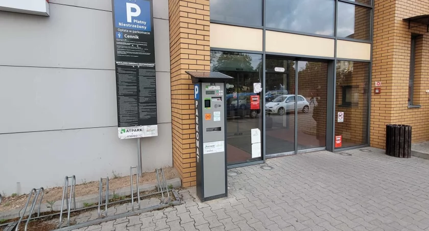 Jedziecie do Baszty na zakupy? Nie zapomnijcie biletu z parkomatu. Bo mogą to być jedne z najdroższych zakupów, jakie zrobicie