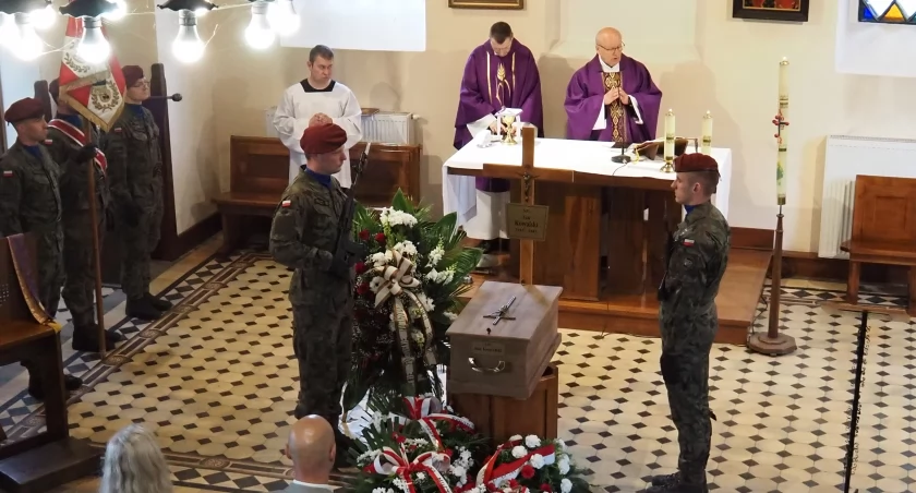 Nieodkryte mogiły: Mimo upływu 80 lat w naszych lasach wciąż mogą się znajdować mogiły poległych partyzantów