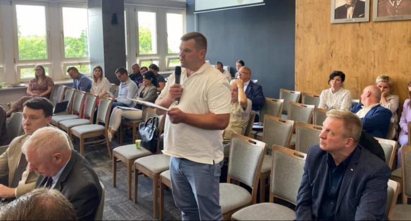 Chcesz wziąć udział w dyskusji na sesji nad raportem o mieście? Nie musisz zbierać podpisów. Wystarczy, że przyjdziesz