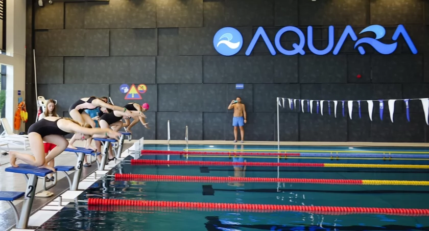 III Mistrzostwa Radomska w pływaniu rozgrywano na basenie sportowym Aquara